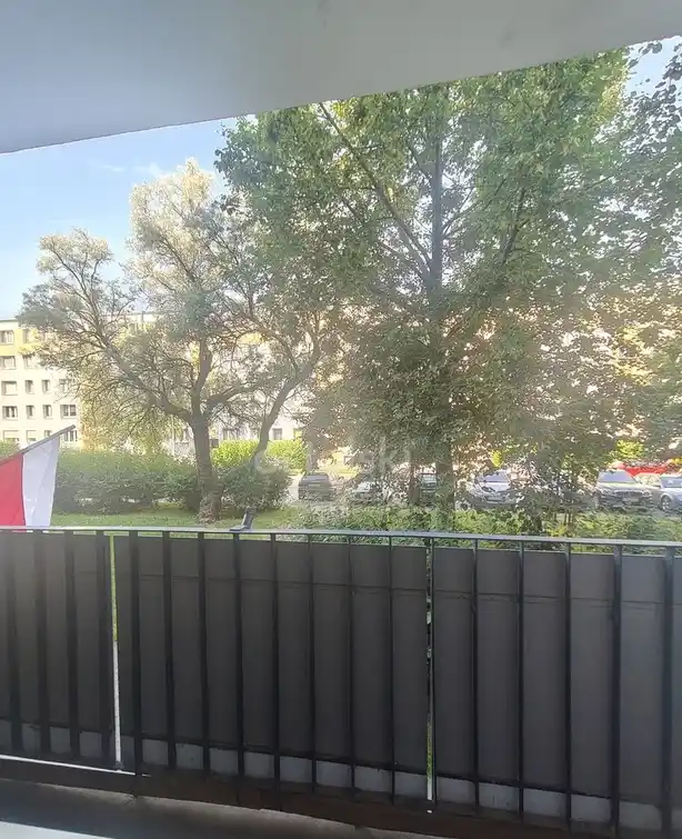 Niezależny układ pomieszczeń z balkonem - zdjęcie 5