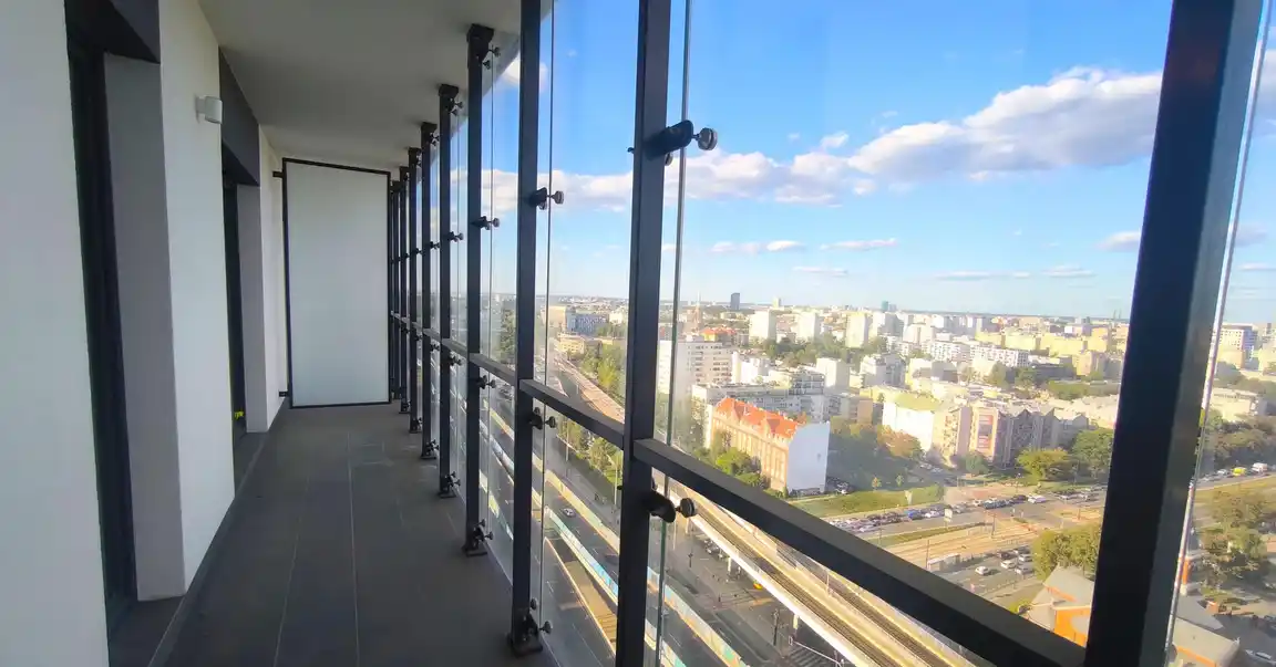 Nowe mieszkanie z garażem i komórką blisko Centrum - zdjęcie 8