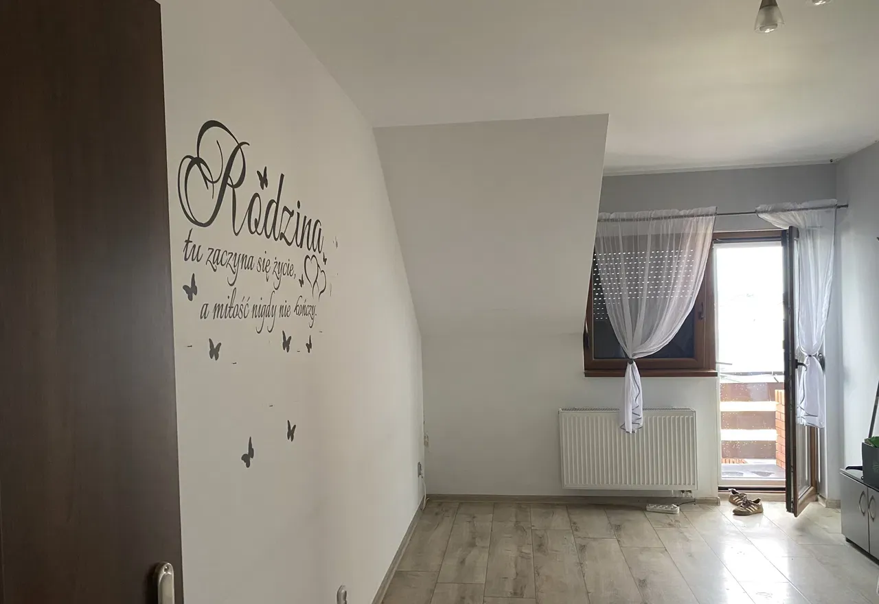 Mieszkanie 64 m² DO WYNAJĘCIA – jasne, wyposażone, spokojna okolica - zdjęcie 2