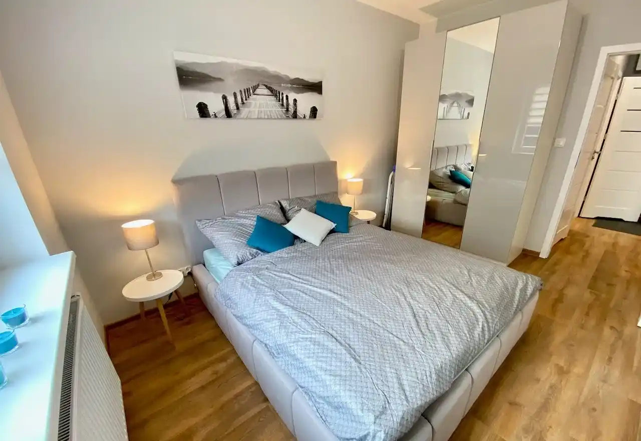 Mieszkanie z tarasem i garażem, Radogoszcz - zdjęcie 8