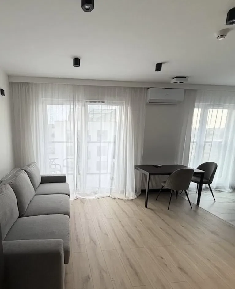 Kawalerka z balkonem w apartamentowcu ul. Madalińskiego