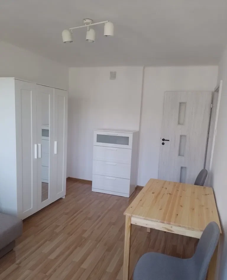 Umeblowana kawalerka 24m2 w Sosnowcu Sielec