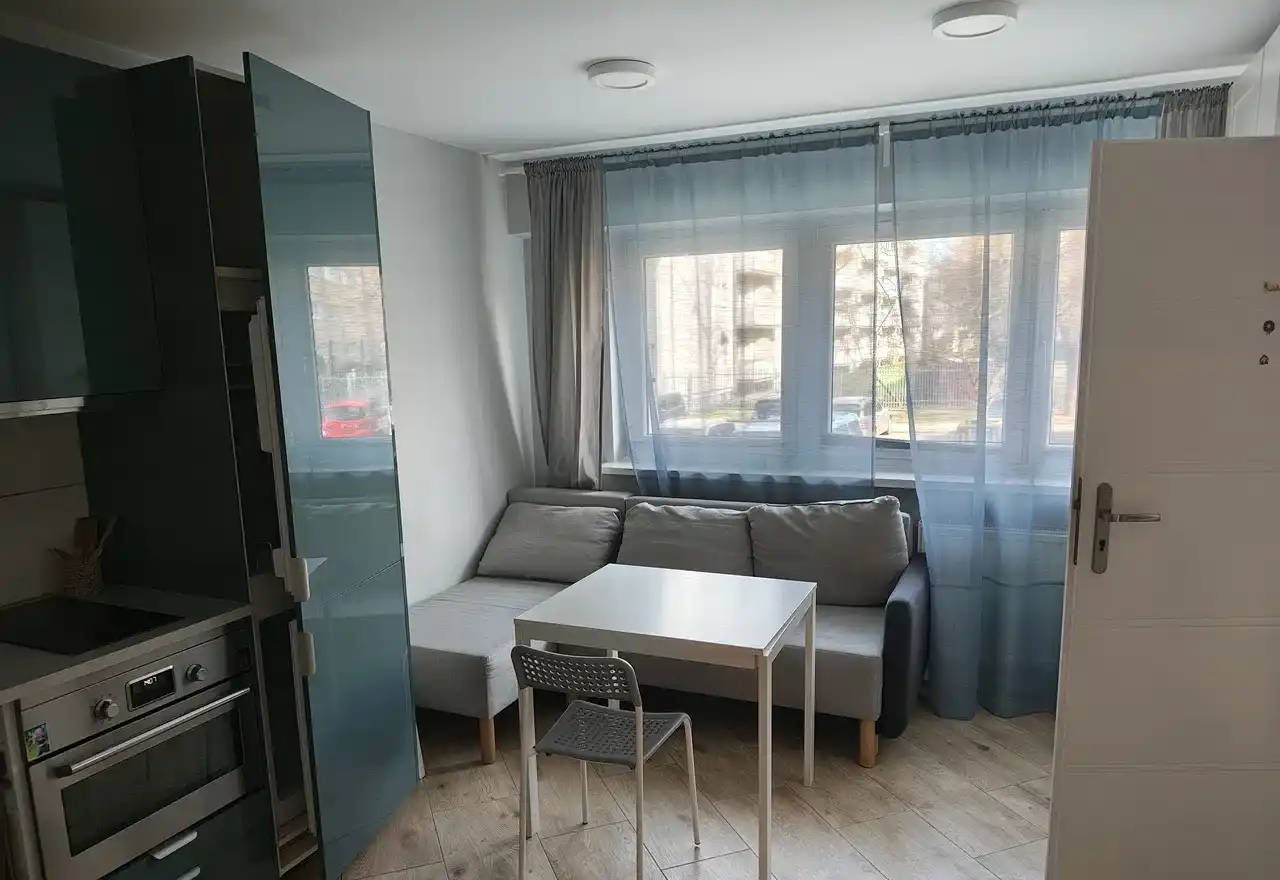 2-pokojowe mieszkanie z balkonem w centrum Zielonej Góry - zdjęcie 3