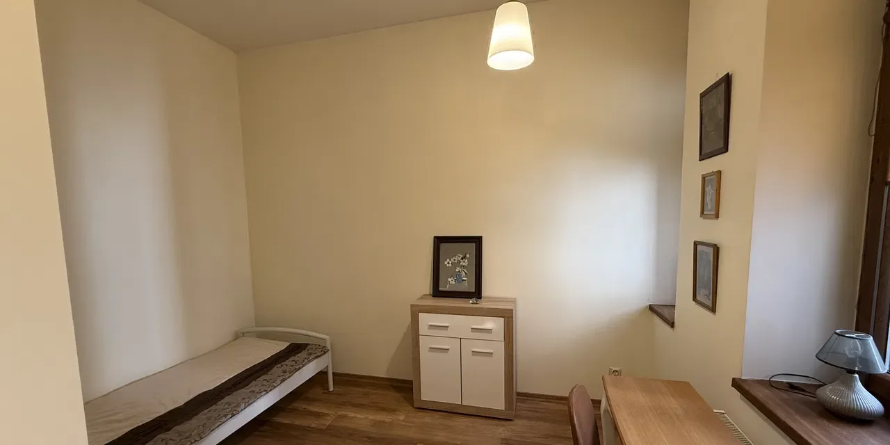 3-pokojowe ciche mieszkanie - zdjęcie 8