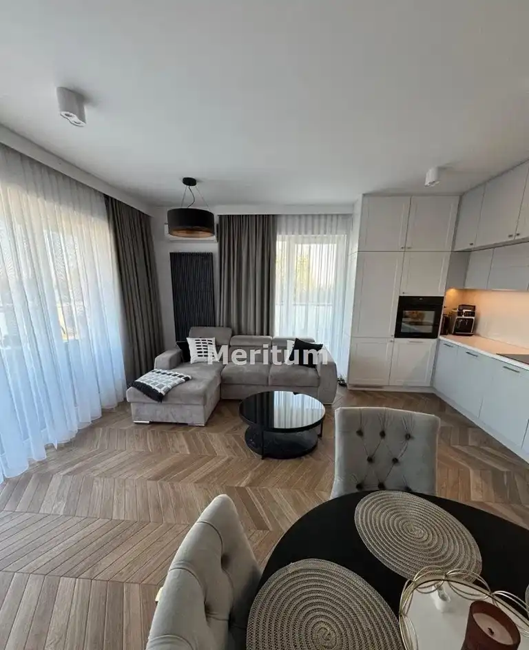 Apartament umeblowany 2 pokoje 2 miejsca postojow - zdjęcie 2