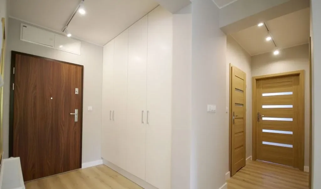 3 Pokoje | Balkon | 1 Piętro | Miejsce Garażowe - zdjęcie 5