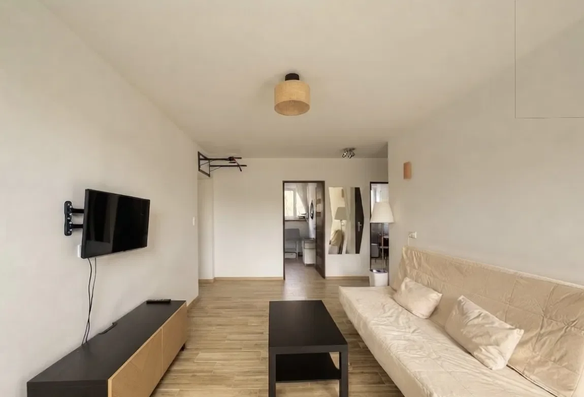 Mieszkanie 4 pok. w Centrum Wrocławia | Pl. Nankiera 11