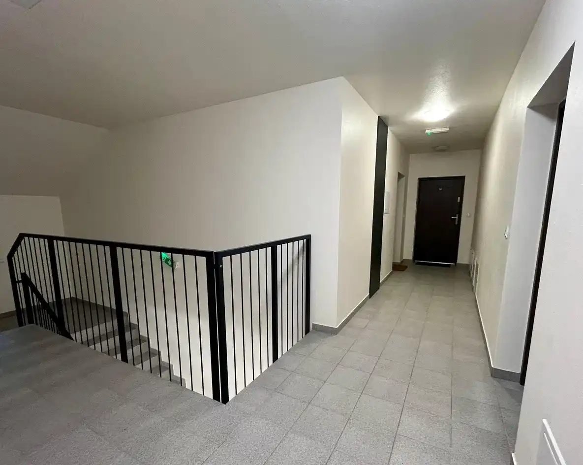 Nowe, przestronne i słoneczne 3-pokojowe mieszkanie z balkonem - zdjęcie 8