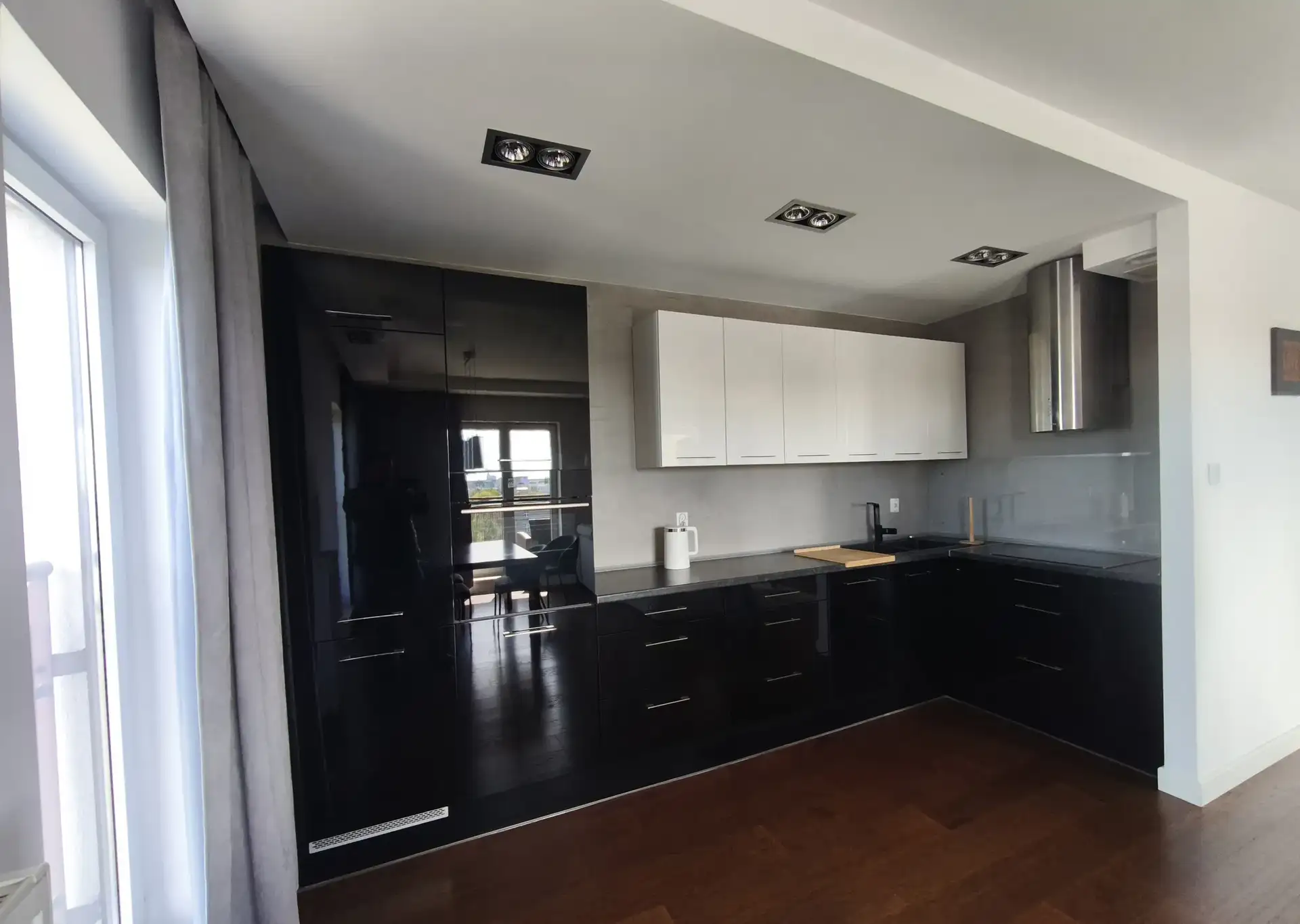 2-pokojowy apartament, w pełni wyposażony, duży balkon - piękny widok! - zdjęcie 6
