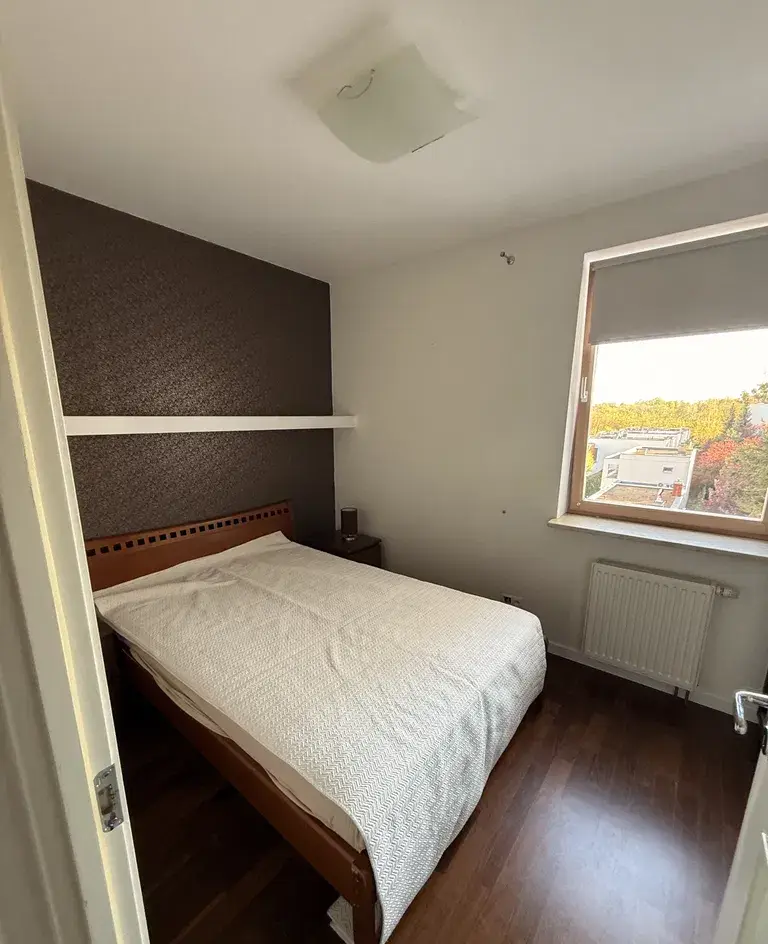 Piękny, nowoczesny dom w Modlnicy z 4 sypialniami - zdjęcie 4