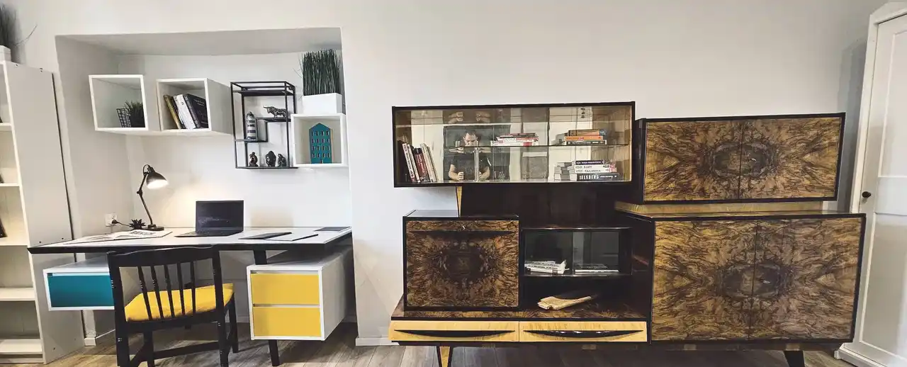 Duży klimatyczny pokój 19 m² jak małe studio - zdjęcie 4