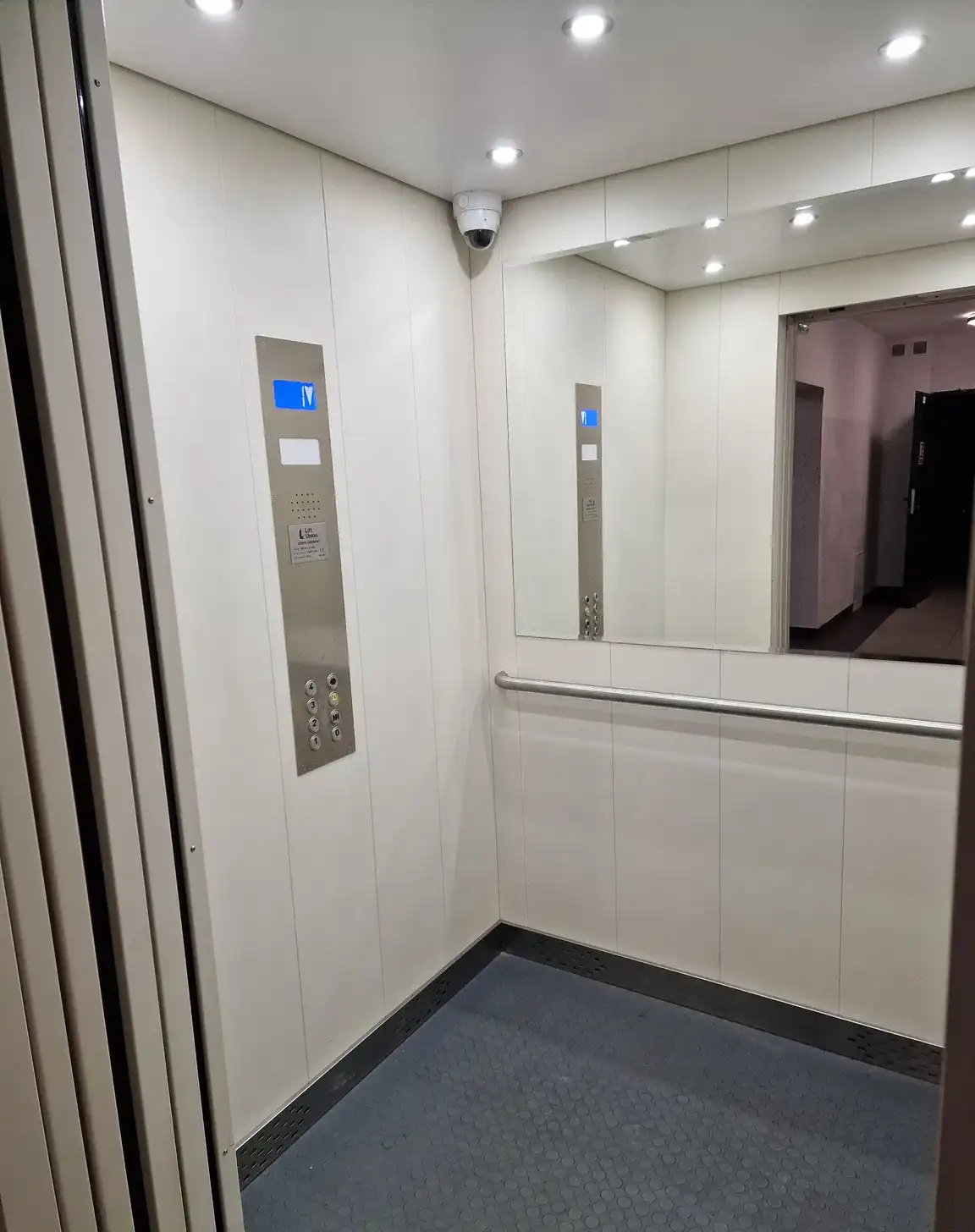 Tuchola ul. Pocztowa 1, centrum miasta dwa pokoje z aneksem 57 m² - zdjęcie 6