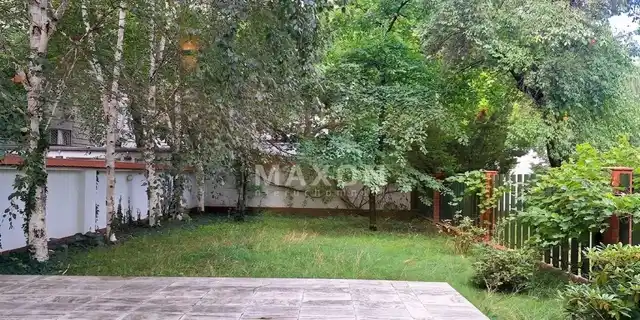 Dom w okolicy Placu Inwalidów - zdjęcie 9