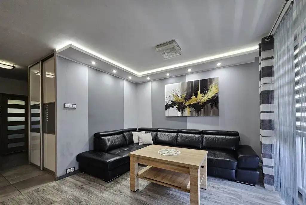 3 pokoje, 56 m2, 1. piętro, balkon, klimatyzacja