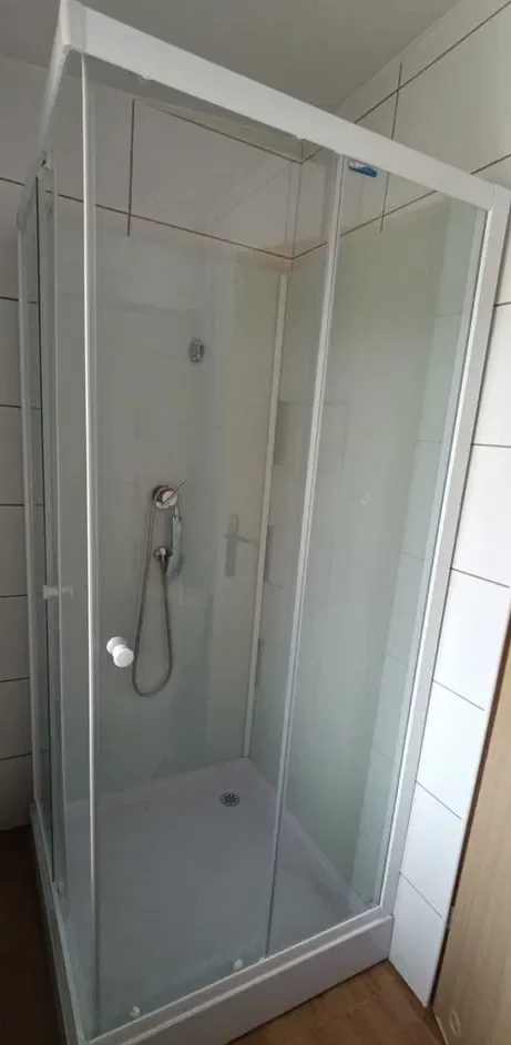 Pokój dwuosobowy w centrum Zabrza - zdjęcie 8