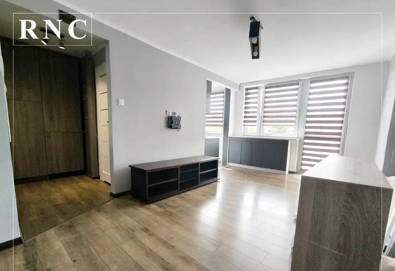 III Al. NMP | 2. piętro | Zamykany parking | 32 m2 | Balkon - zdjęcie 2