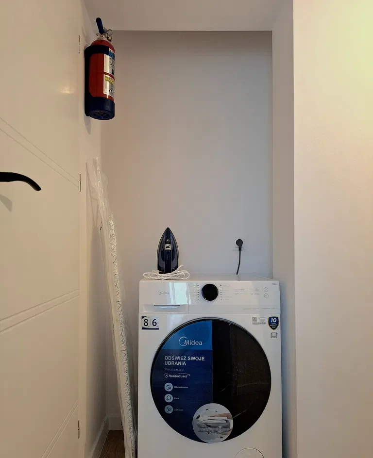 Jasny pokój z balkonem | spokojne mieszkanie | bez prowizji - zdjęcie 6