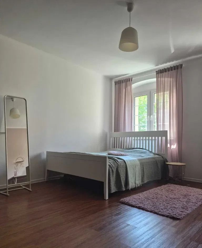 Do wynajęcia duży pokój w centrum miasta ! - zdjęcie 2