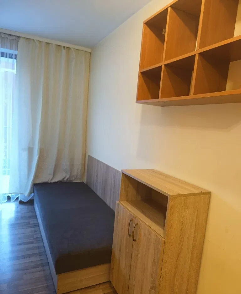 Pokój jednoosobowy z balkonem przy ul. Kapelanka 6A - zdjęcie 3