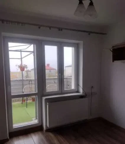 Bezczynszowe dwupokojowe mieszkanie w centrum - zdjęcie 2