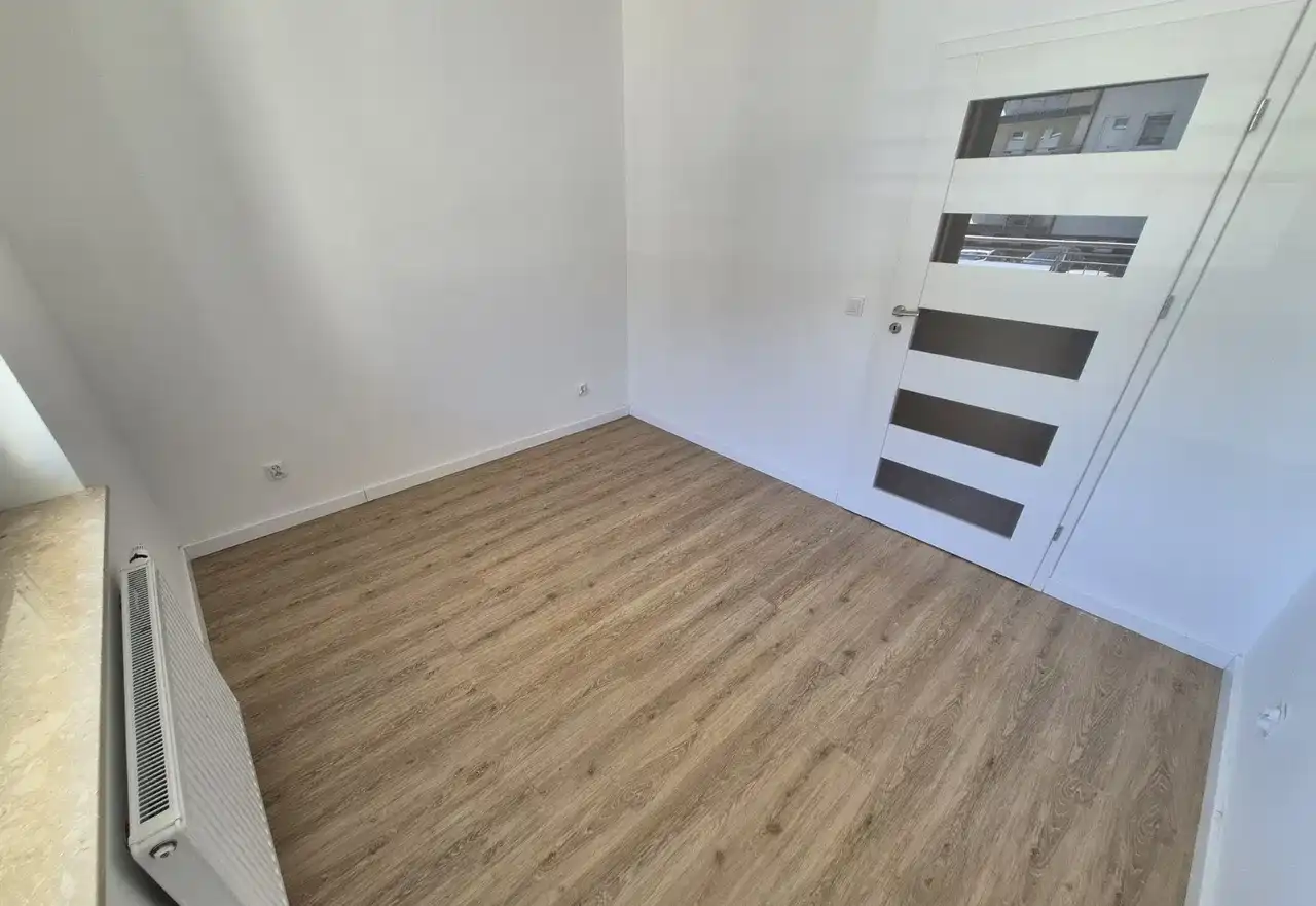 Mieszkanie 3-pokojowe z balkonem i miejscem postojowym - zdjęcie 5