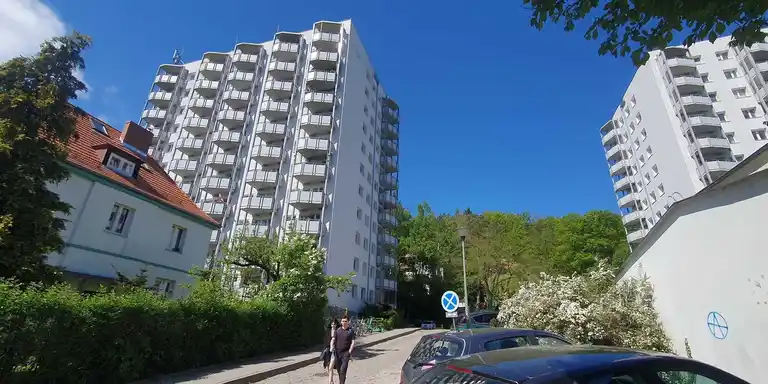 Kawalerka od 1. Lipca na min. 12m-cy: 2180zł z opłatami - zdjęcie 7