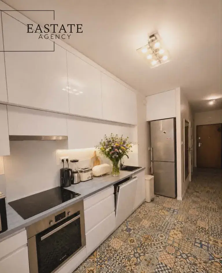 Apartament z ogrodem i garażem na zamkniętym osied - zdjęcie 2