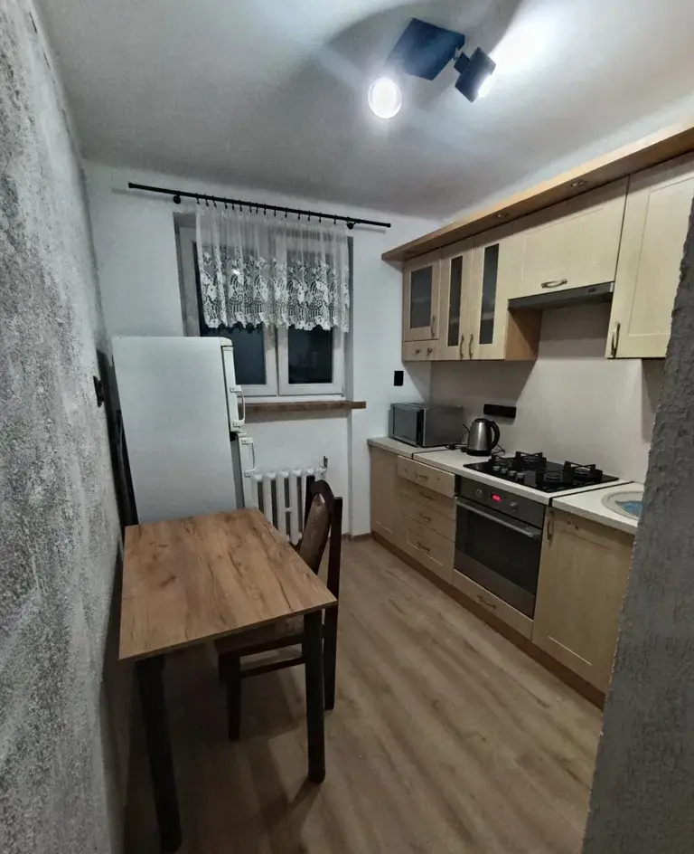Do wynajęcia mieszkanie / 4 pokoje od lipca - zdjęcie 3