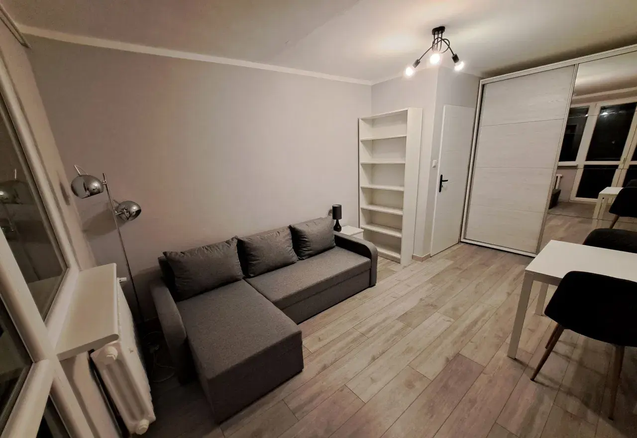 Duży 2 osobowy pokój blisko centrum (10 min od rynku) - zdjęcie 2