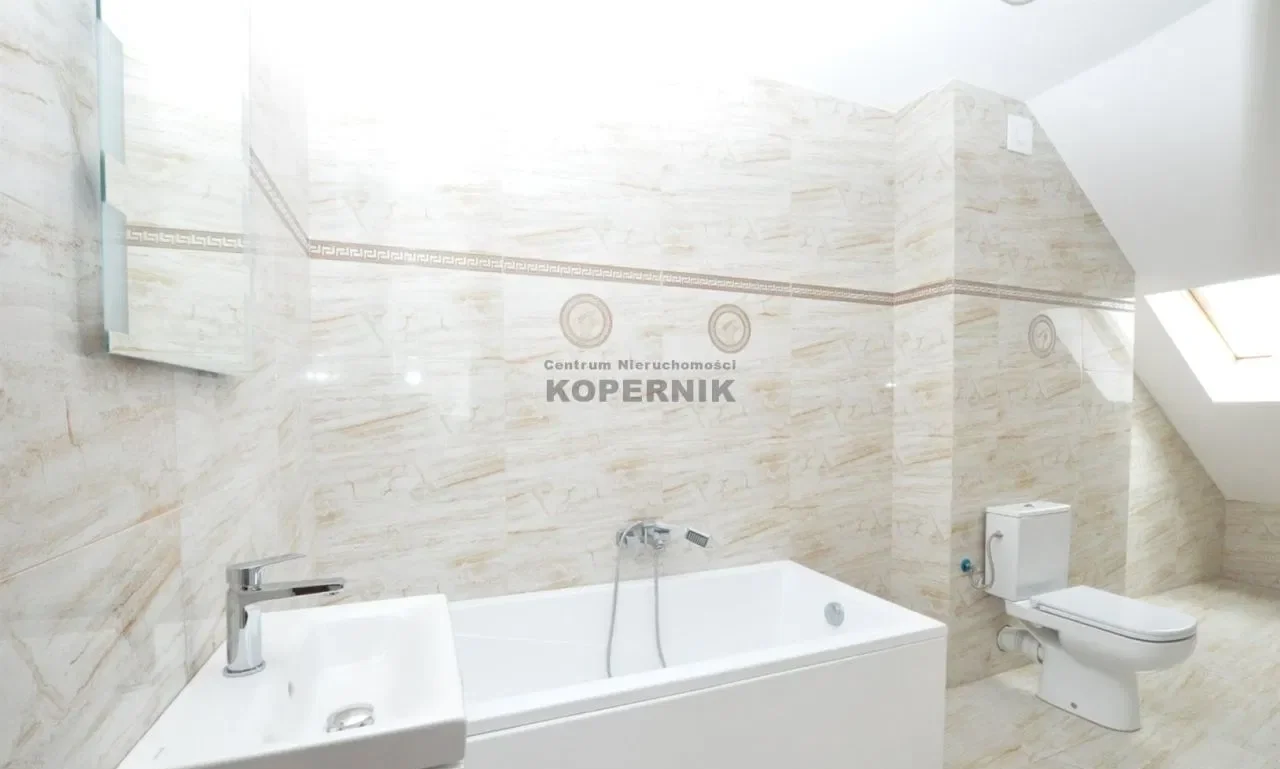 Dom po remoncie z ogrodem, 10 min od Torunia - zdjęcie 8