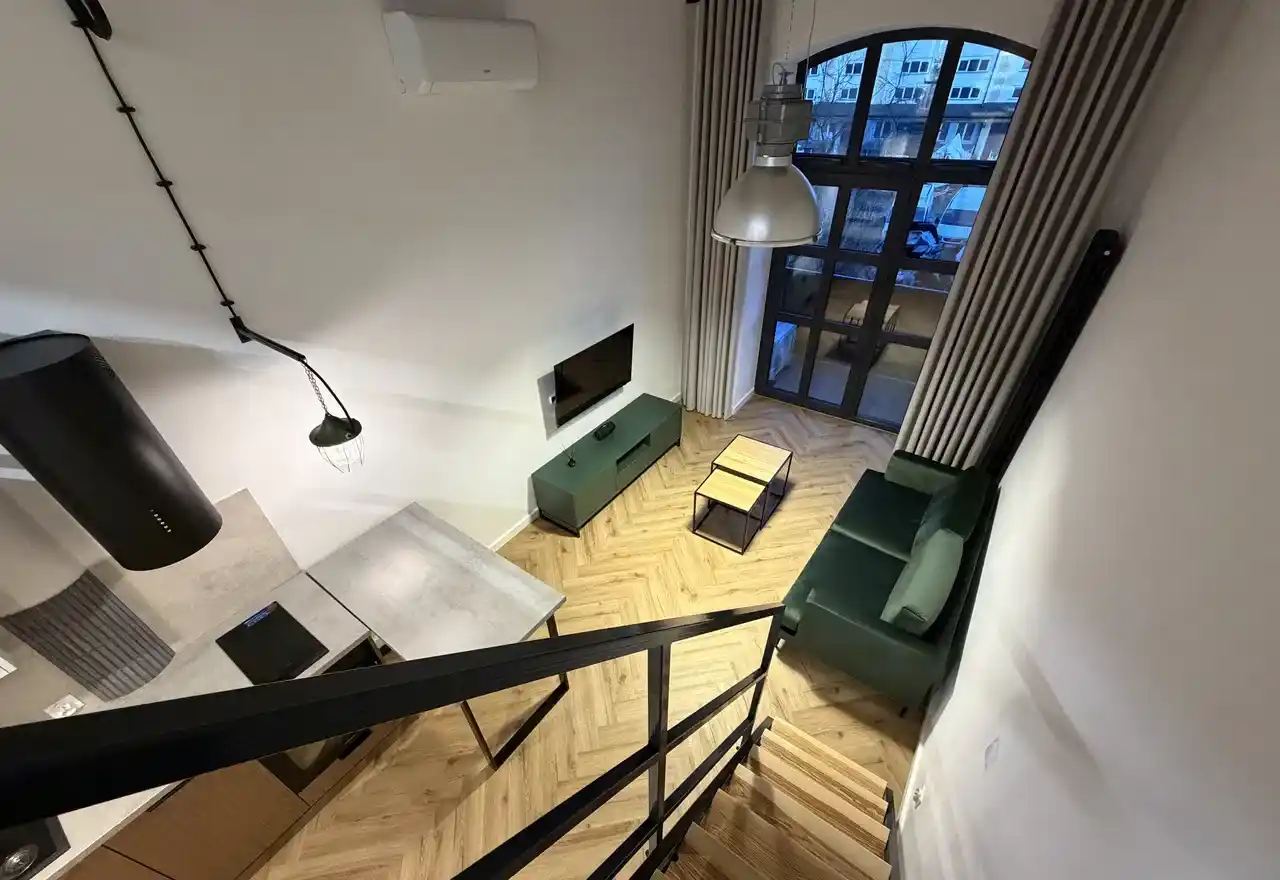 Dwupoziomowy loft|28+12 m² antresola z miejscem do pracy|Klimatyzacja - zdjęcie 9
