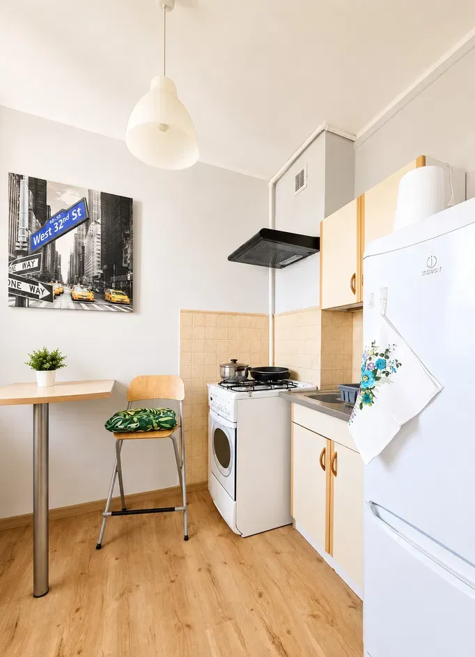 Słoneczna kawalerka 32 m² | os. Sobieskiego | gotowa do zamieszkania - zdjęcie 4