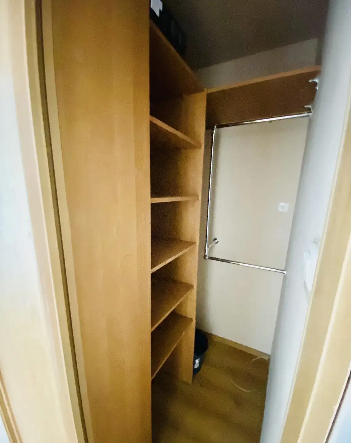 Mieszkanie 3 pokoje, balkon, garderoba, piwnica, wszystkie sprzęty AGD - zdjęcie 8