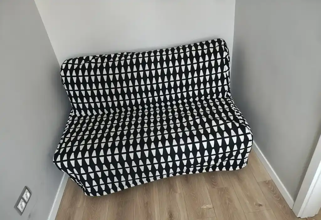 2-pokojowe mieszkanie z balkonem w centrum Zielonej Góry - zdjęcie 6