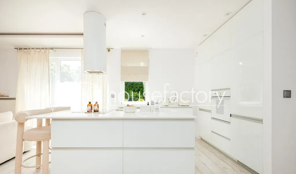 Kameralny apartament z ogrodem do wynajęcia - zdjęcie 4