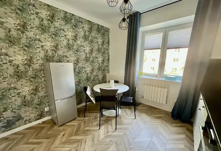 Przestronne mieszkanie 2 pokojowe w bloku z windą - zdjęcie 10