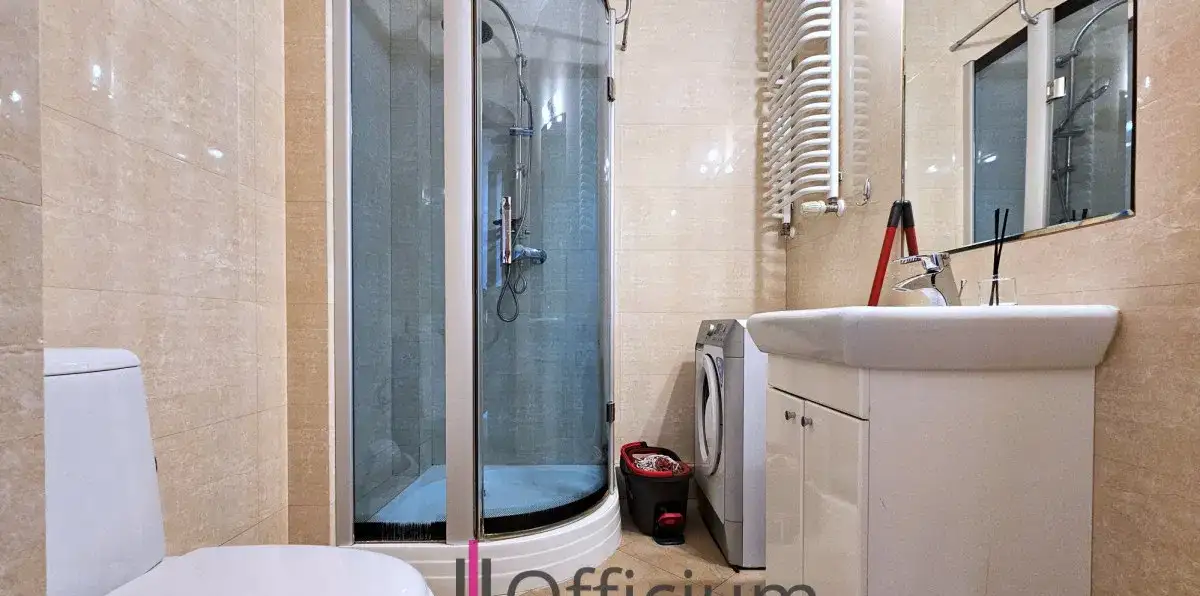 Apartament w nowoczesnym budynku, ścisłe centrum - zdjęcie 5