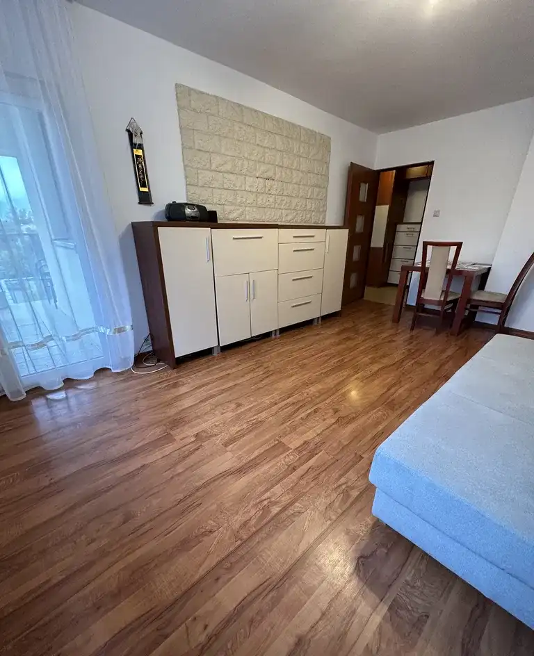ul. Papiernicza/duży pokój/ balkon/piwnica/mała rowerownia/winda