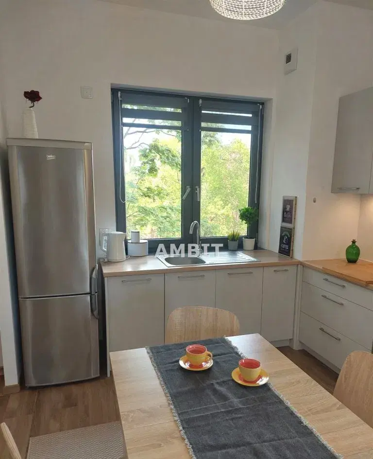 śliczny apartament tuż przy uczelniach - zdjęcie 8
