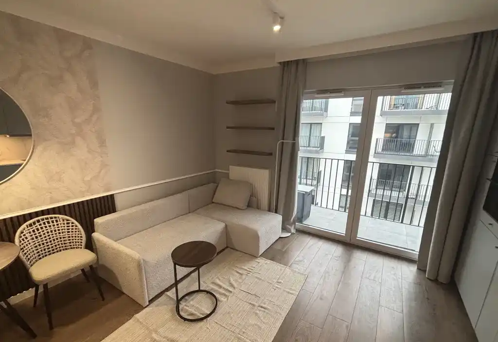 APARTAMENT w ŚRÓDMIEŚCIU! WYSOKI STANDARD Z BALKONEM! PIERWSZY NAJEMCA - zdjęcie 5
