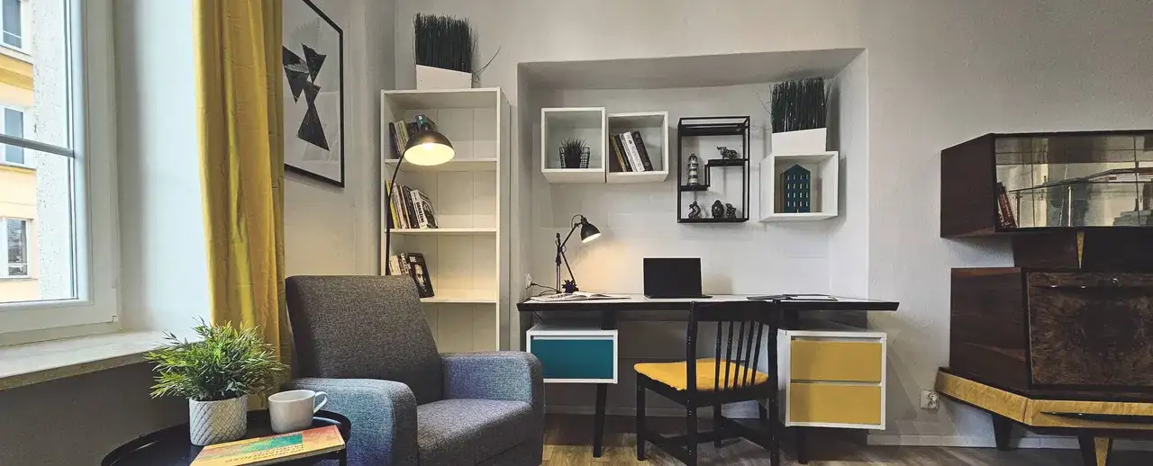 Duży klimatyczny pokój 19 m² jak małe studio - zdjęcie 6