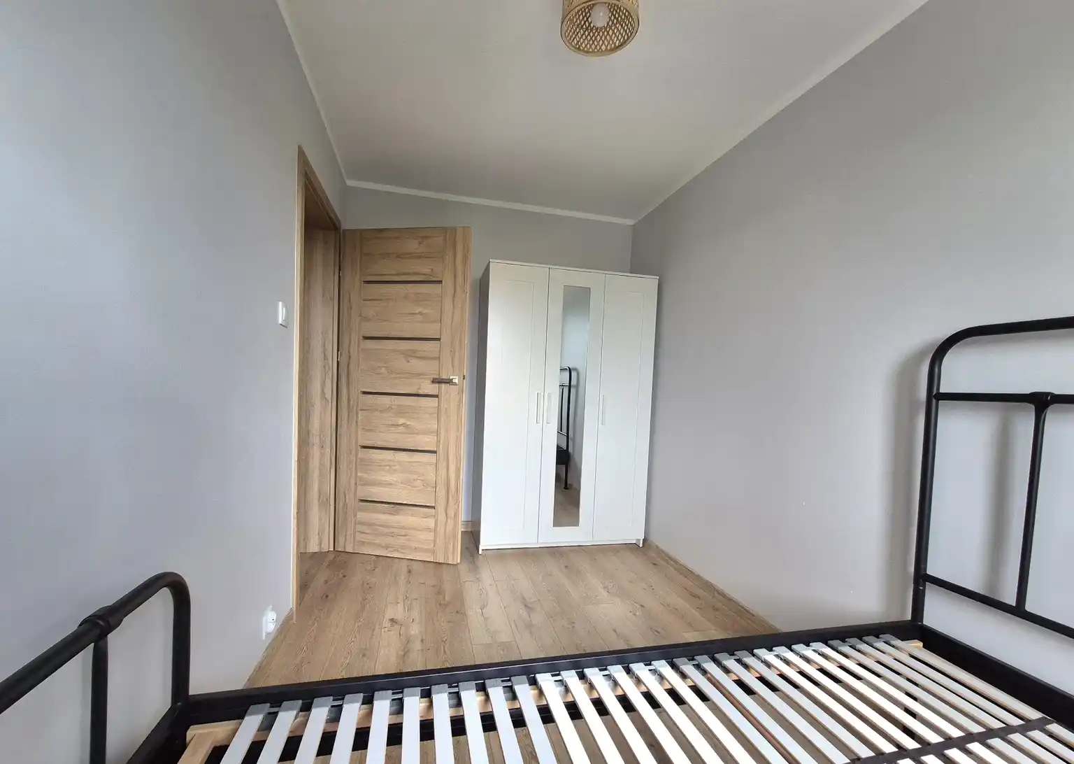 Umeblowane 2 pokojowe z balkonem + piwnica - zdjęcie 6