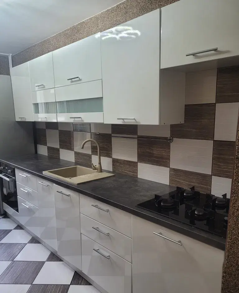 Mieszkanie 3 pokojowe, osobna kuchny, duży balkon .Bajana - zdjęcie 6