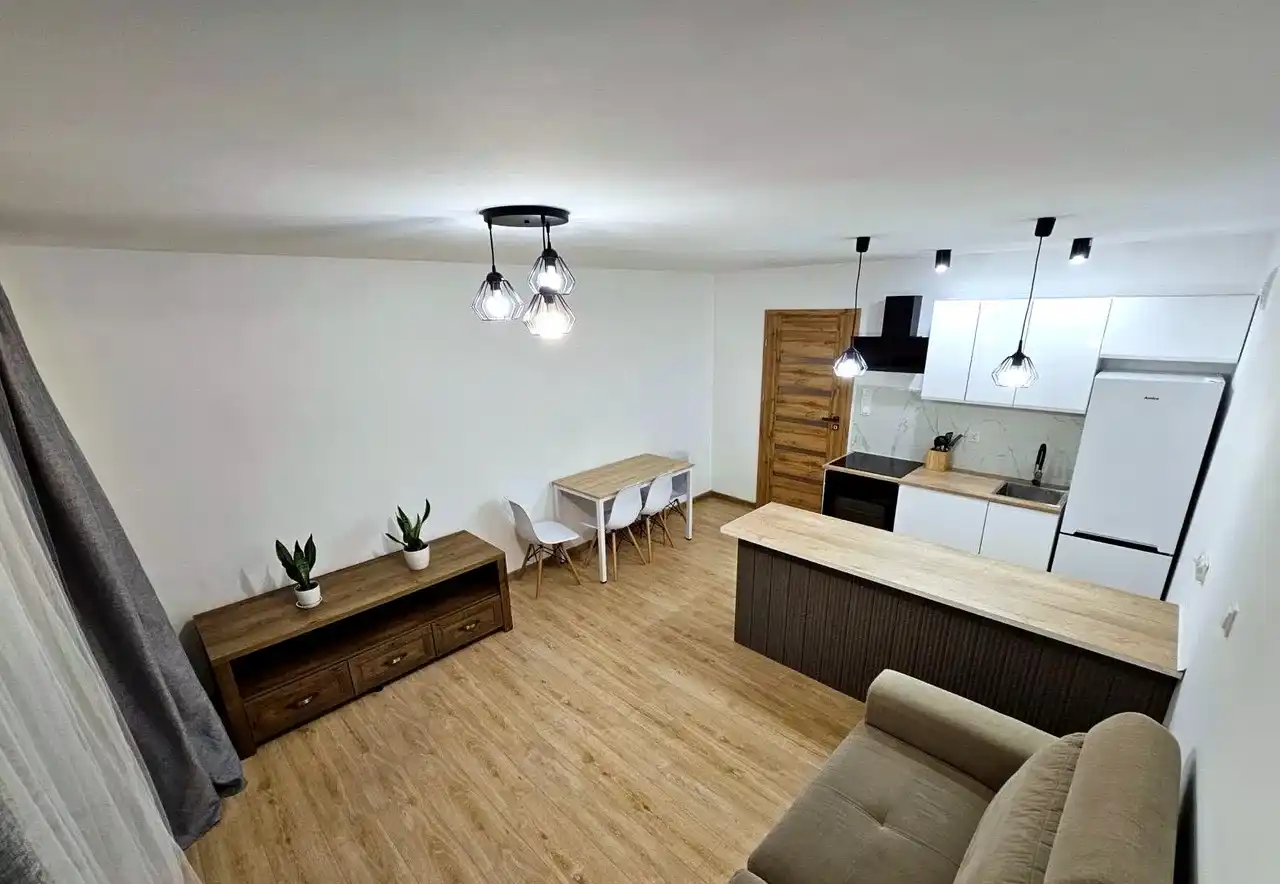 3-pokojowe mieszkanie w centrum Lublina, parking i piwnica w cenie - zdjęcie 2