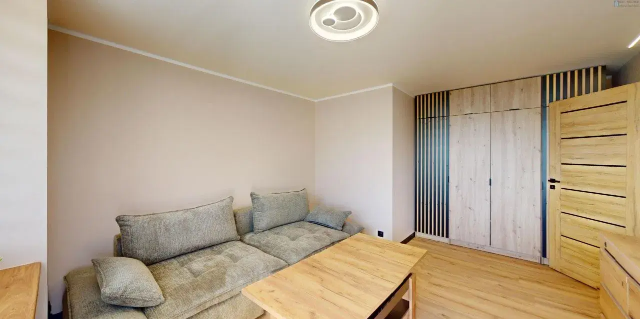 Po generalnym remoncie | balkon | centrum Gliwic – - zdjęcie 3