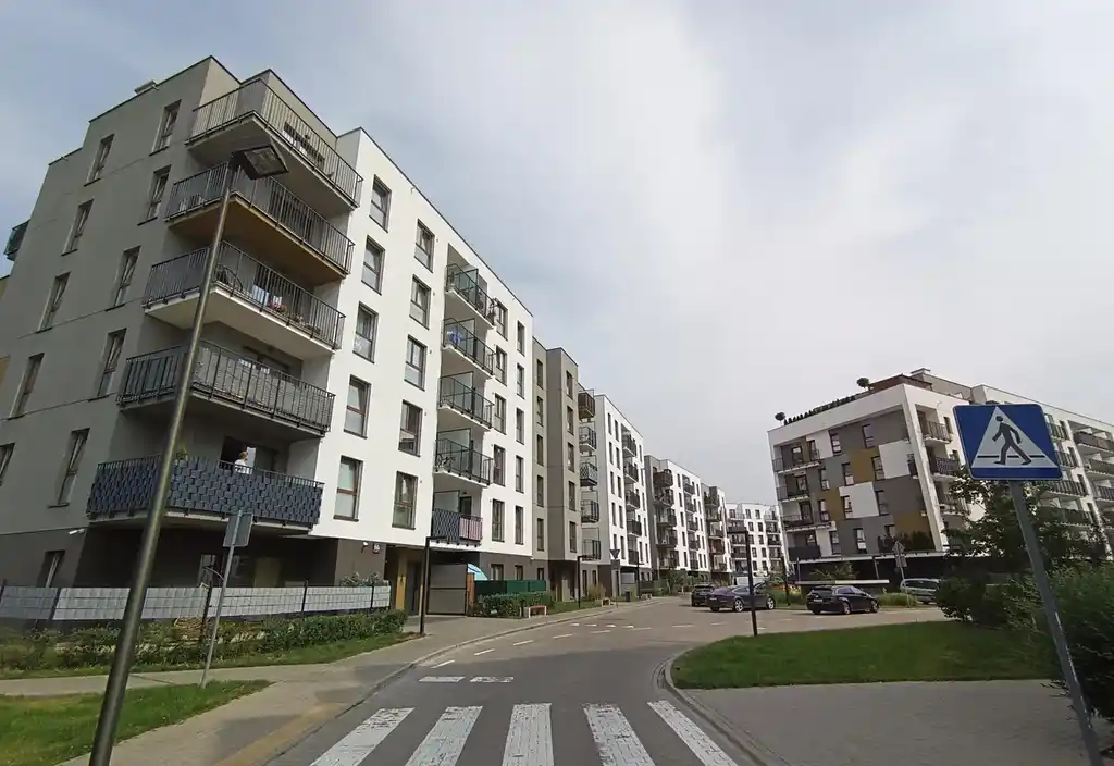 Ładne, klimatyzacja,nowe budwnictwo., garaż, 600m. od kolejki Skm