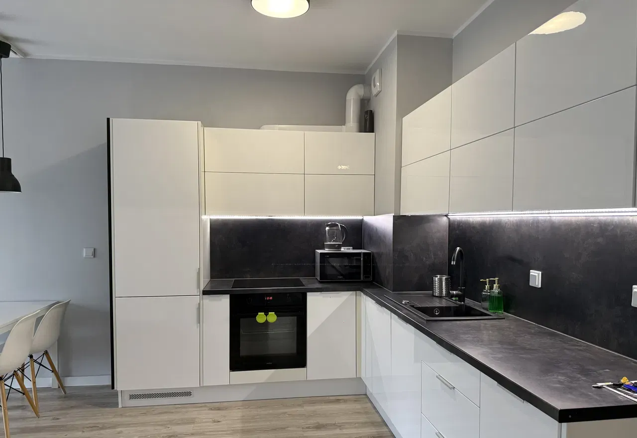 Bażantów 2 pokoje - 46,5m2 z ogródkiem 40m2! Bez pośredników! - zdjęcie 4