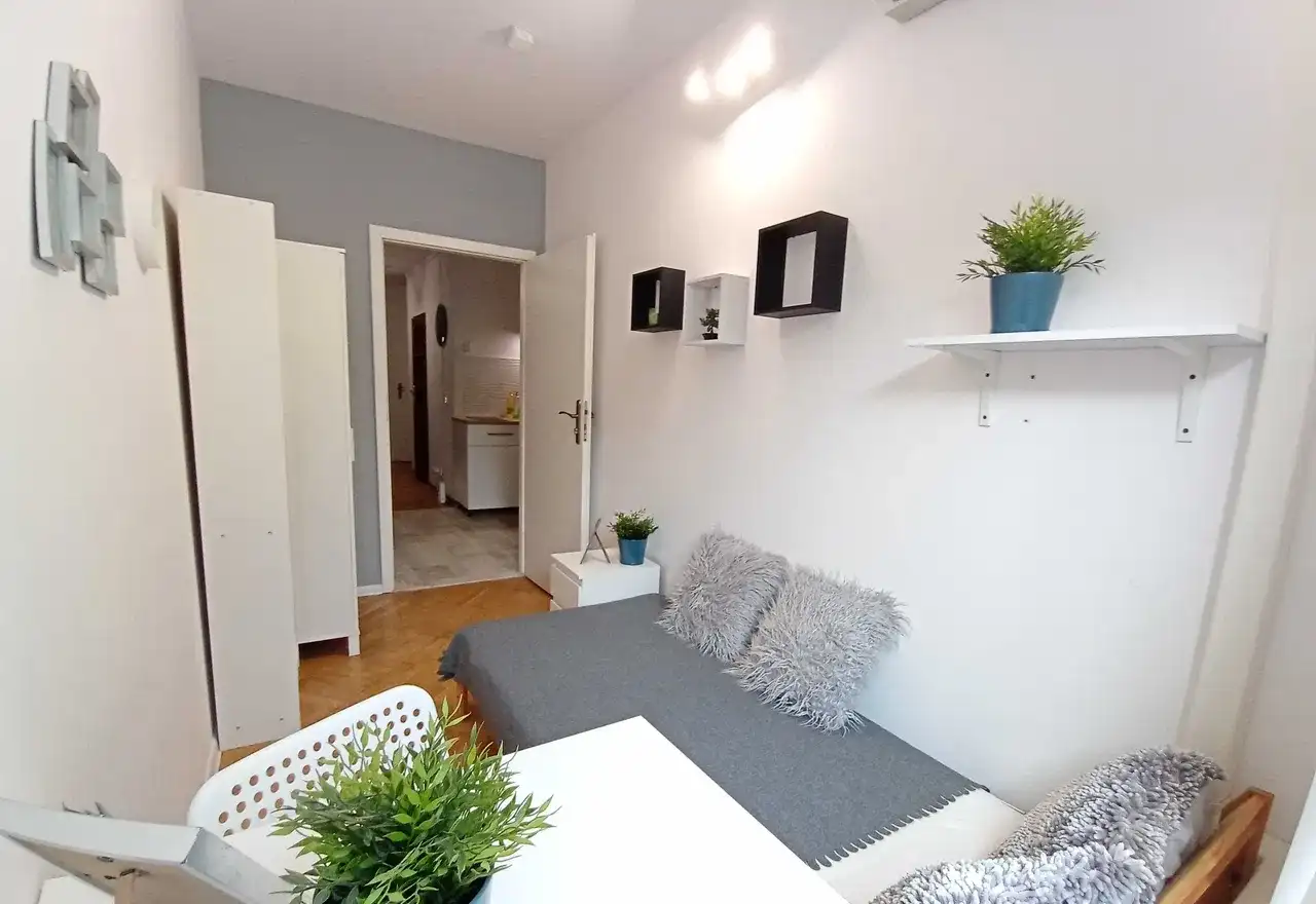 [PL, ENG, RUS] Cosy room AIRCONDITIONING/ Przytulny pokój. KLIMA/ Уютная комната. Кондиционирование воздуха/ Mokotow Wierzbno. - zdjęcie 3