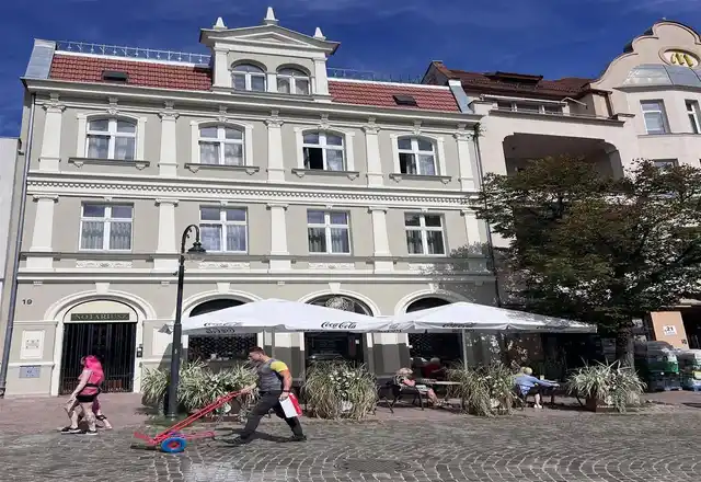 Przestronne mieszkanie w kamienicy w Sopocie - zdjęcie 10