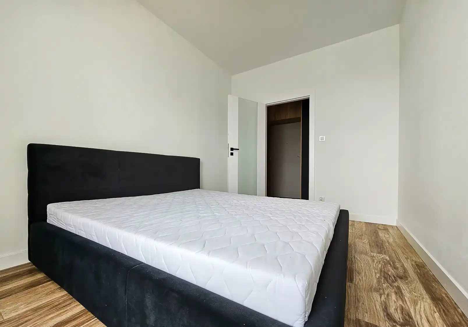 REAL ESTATE 24 Chwaliszewo apartament z widokiem na Wartę Poznań - zdjęcie 9